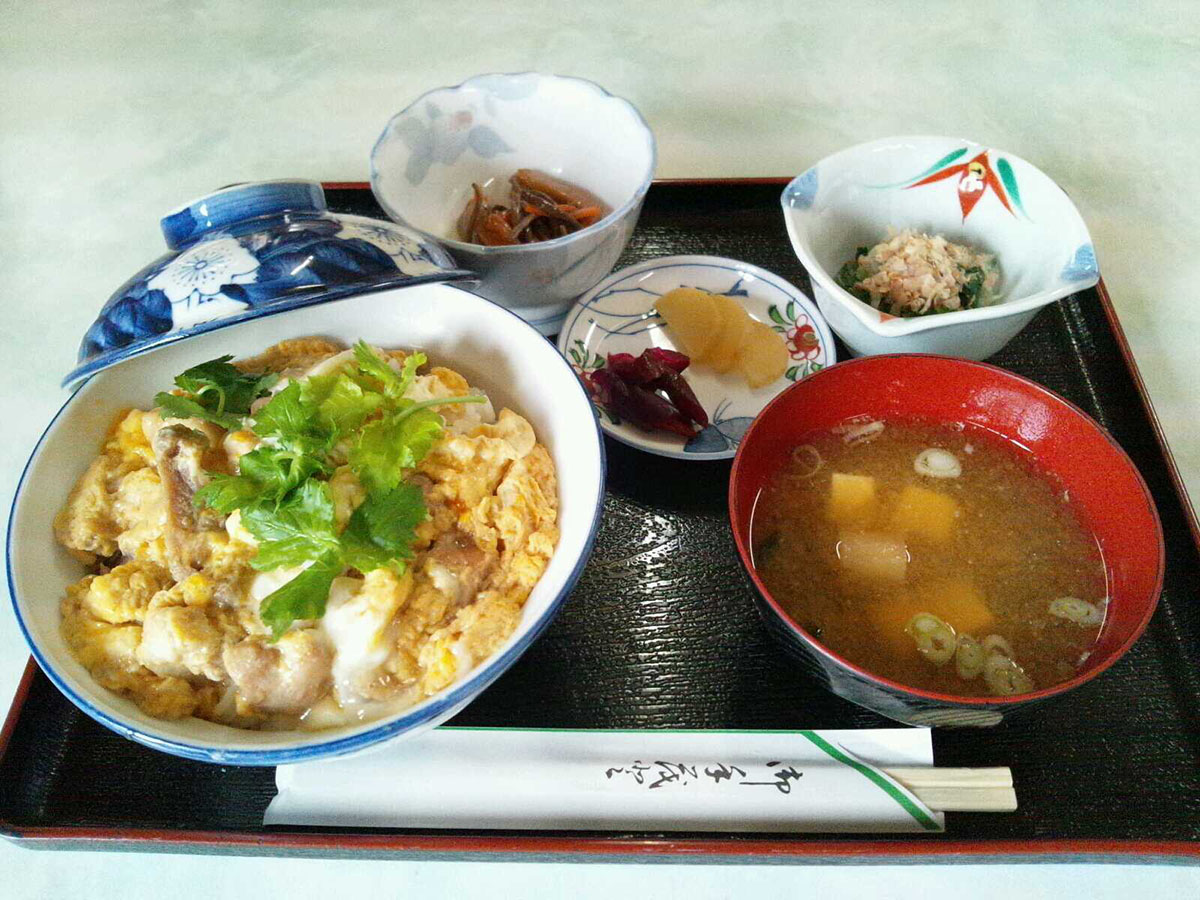 赤城鶏親子丼